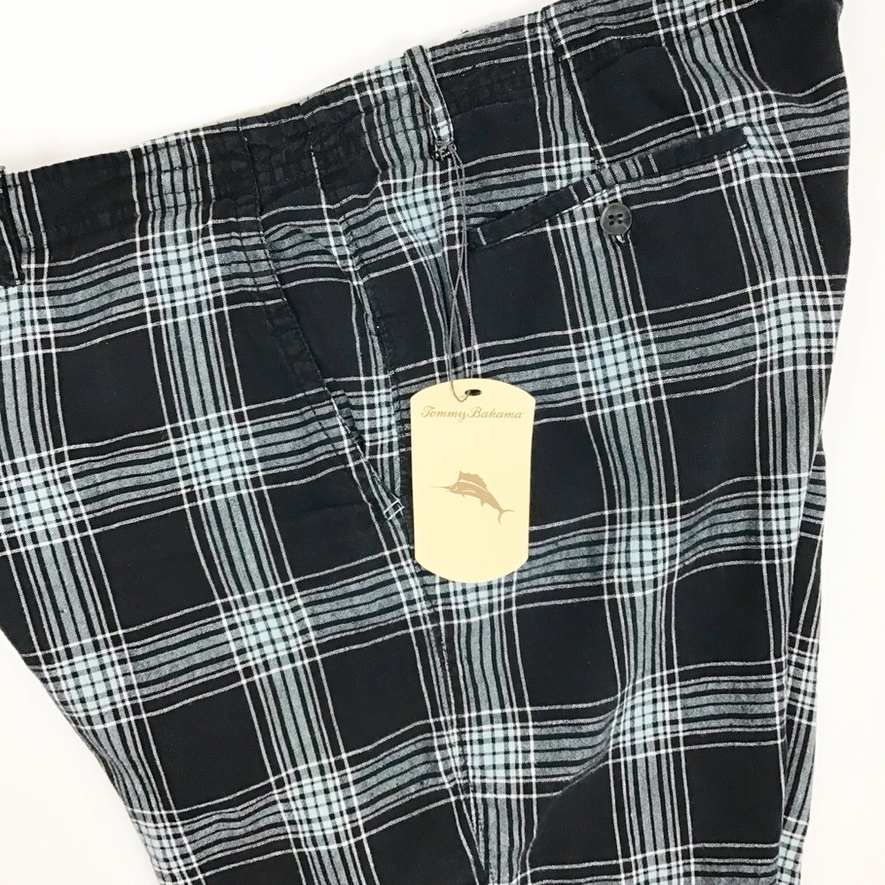 Tommy Bahama Blue Plaid Shorts l Size 38